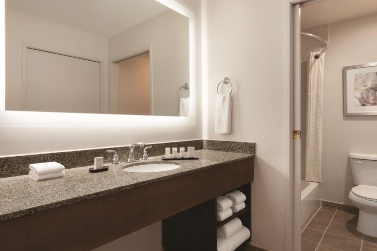 Embassy Suites by Hilton Temecula Valley Wine Country photo 9