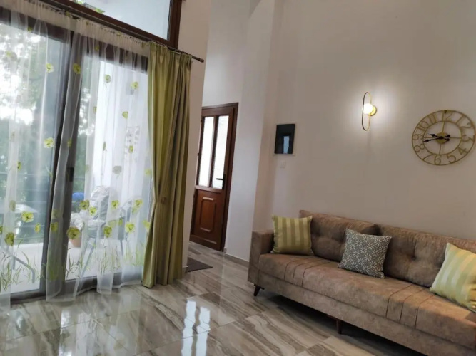 Isidora Apartments
