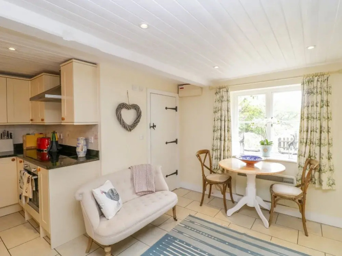 The Guinea Cottage