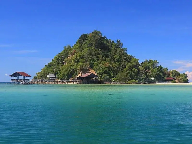 Sunborneo Island Resort