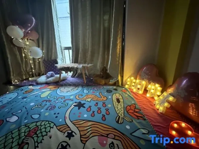 6 Bedrooms Suite