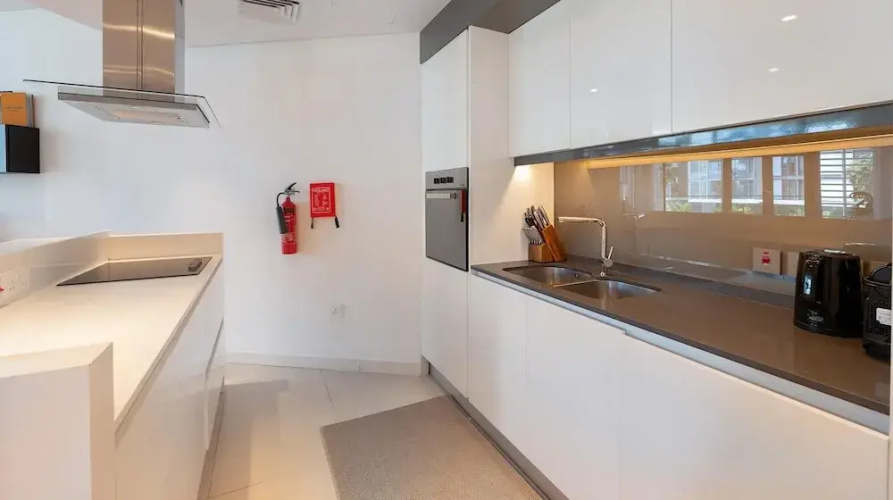 Modern Bluewaters 1BR w Relaxing Balcony View