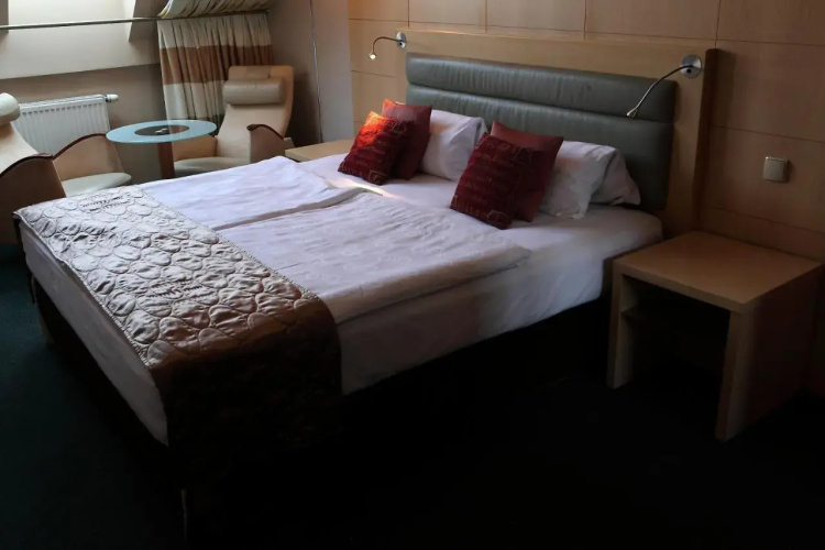 Hotel Katrina
