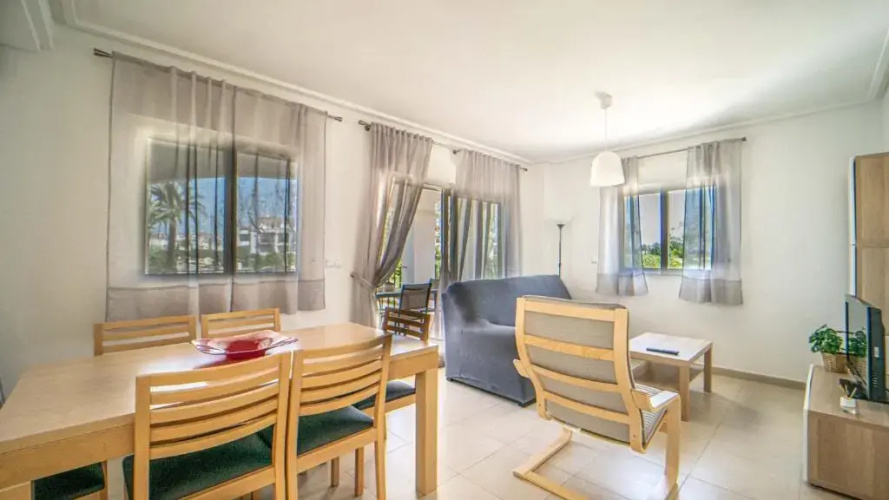 Lovely 2 Bedroom Apartment - AA811LT