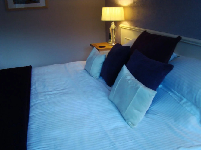 Pine Lodge Guest House