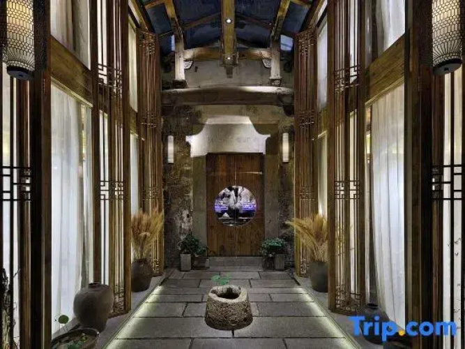Sansheng Yizhai Hostel