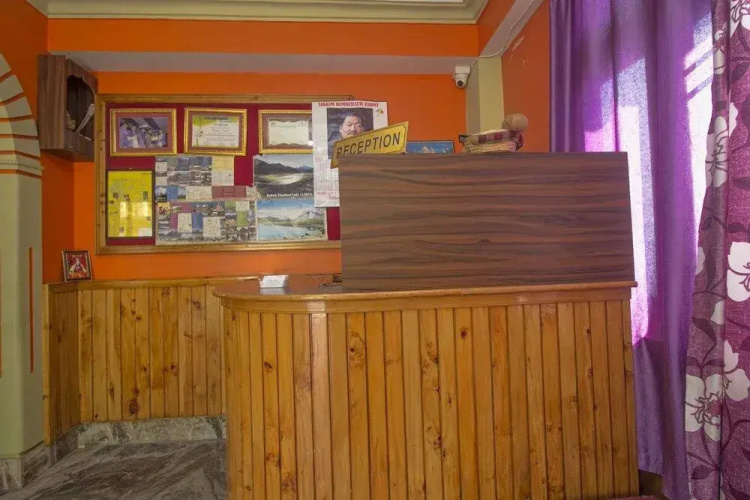 OYO 23588 Hotel Chittiz