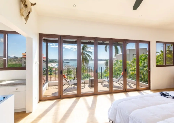 6 Bedrooms Cottage with ocean view