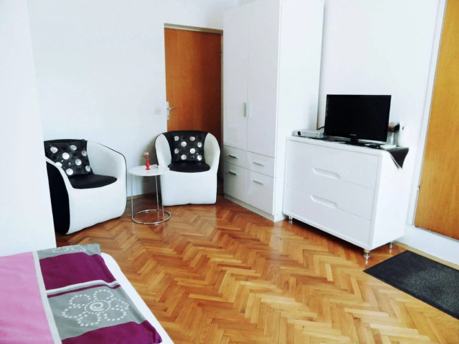 Adria Apartments