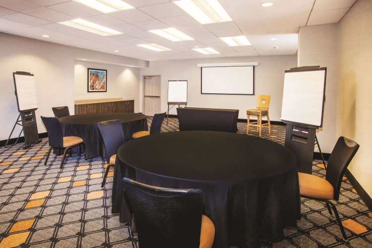 La Quinta Inn & Suites by Wyndham Chicago Downtown photo 18