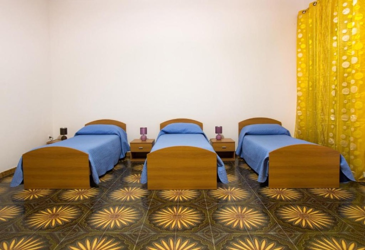Standard Triple room with balcony