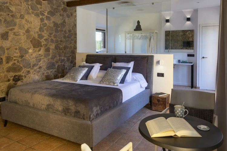 Deluxe Double Suite