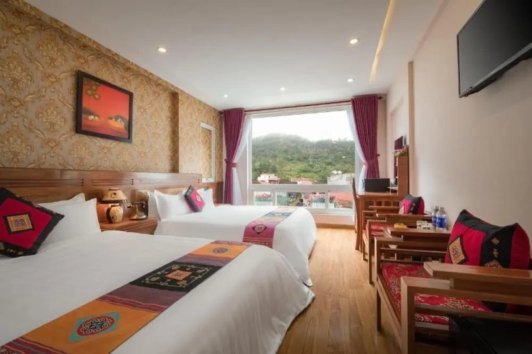 Standard Triple room