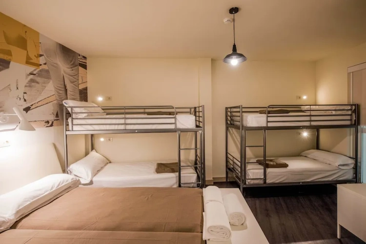 Standard Sextuple room