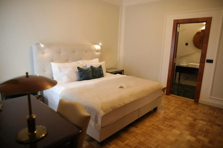 Hotel Majestic