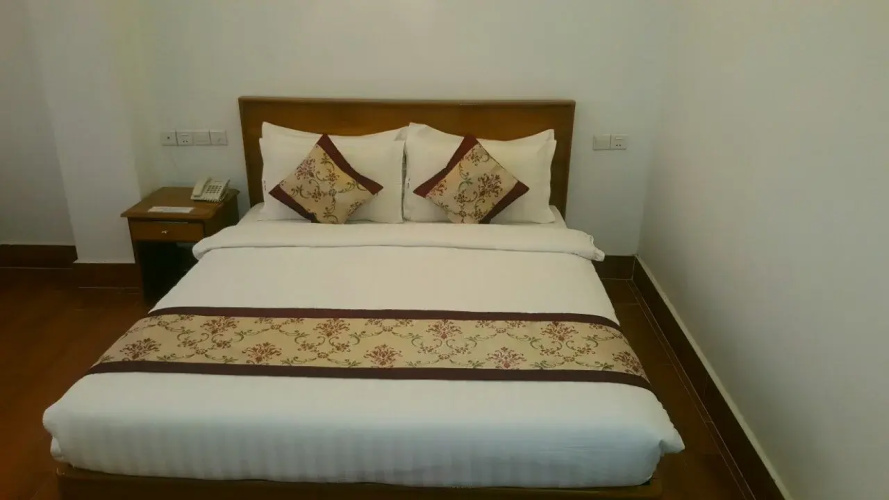 Sky Hotel Hlaing Thar Yar Yangon