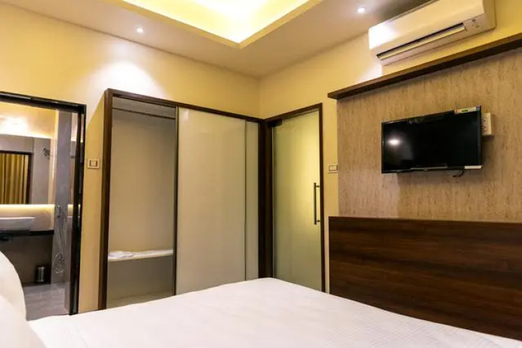Hotel Pratham