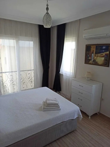 Remarkable 4-bed Villa Tasgin 2 Pools