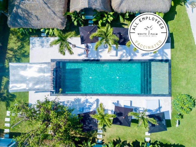 Standard Double room with pool view