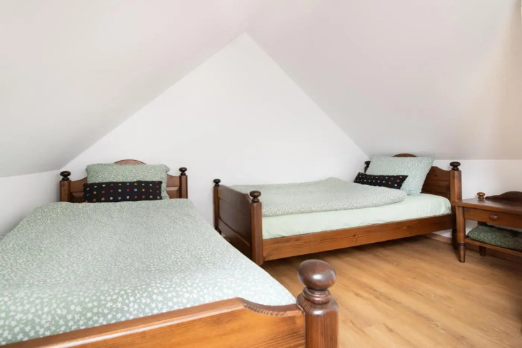 Apple tree apartment