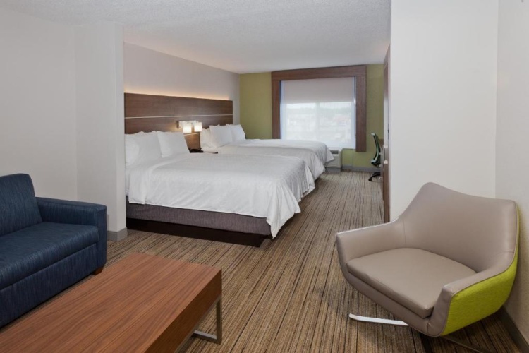 Quadruple Suite