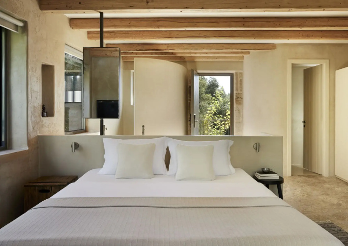 F ZEEN KEFALONIA - Adults Only
