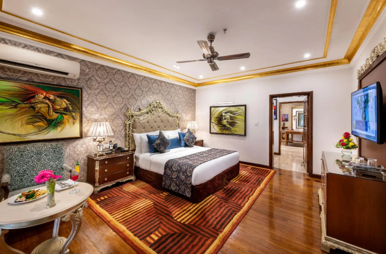 Mayfair Lagoon