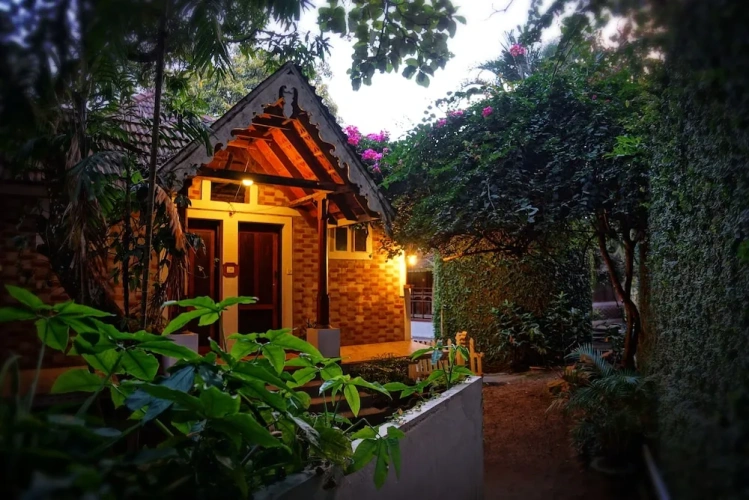Standard Cottage