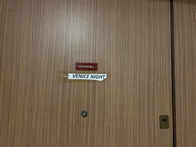 Venice Night13Tripla Room Shared Toiletc