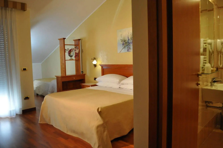 Domus Hotel