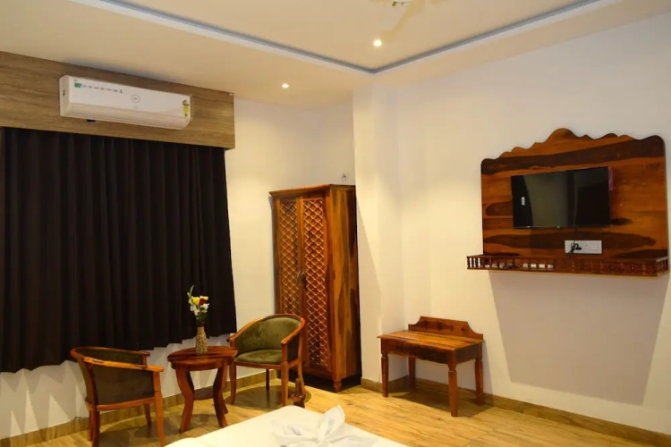 Hotel Mewar Mahal - Udaipur