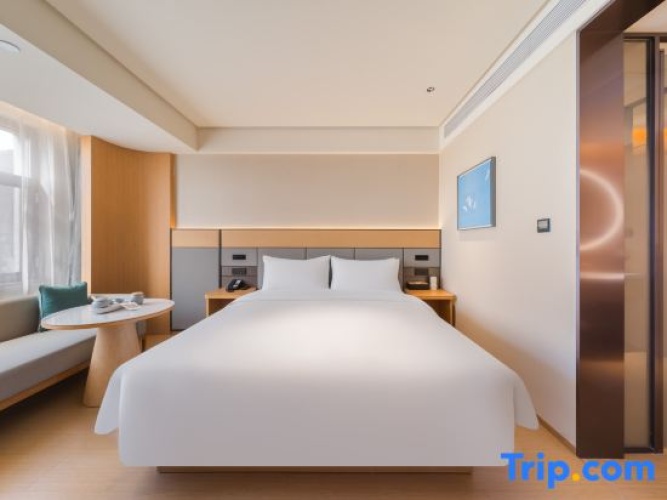 Standard Double room with view