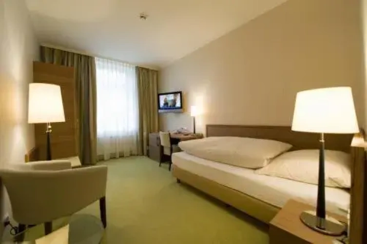 Standard Double room with view