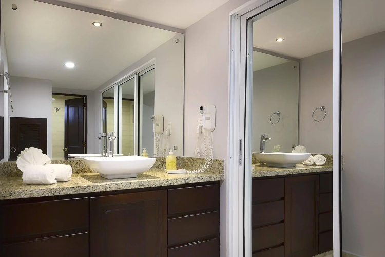 Plaza Florida Suites