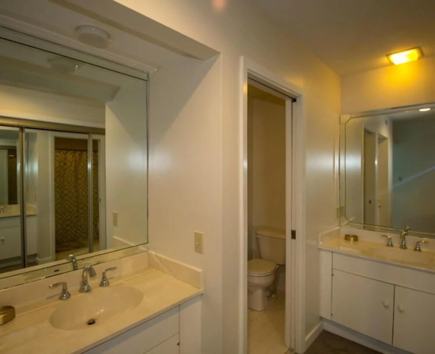 Bright Ocean View Condo Steps From Dining, Golf, Pool, & Beach