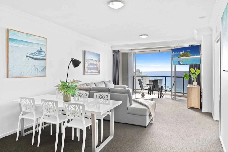 2 Bedrooms Premium Apartment with balcony and with ocean view
