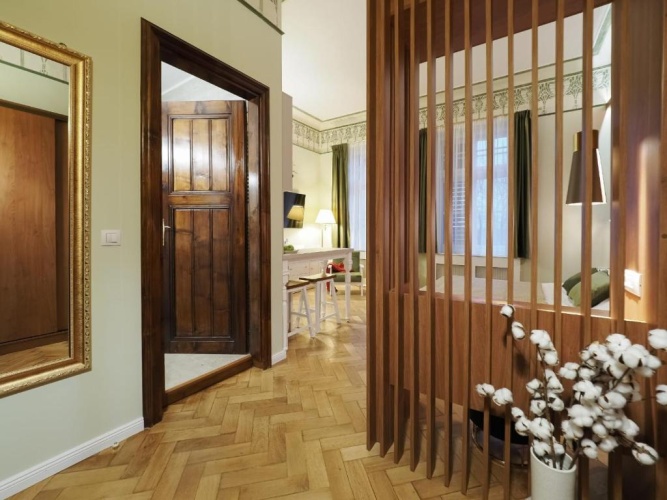 1 Bedroom Apartment