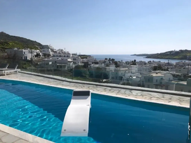 2 Bedrooms Apartment with sea view
