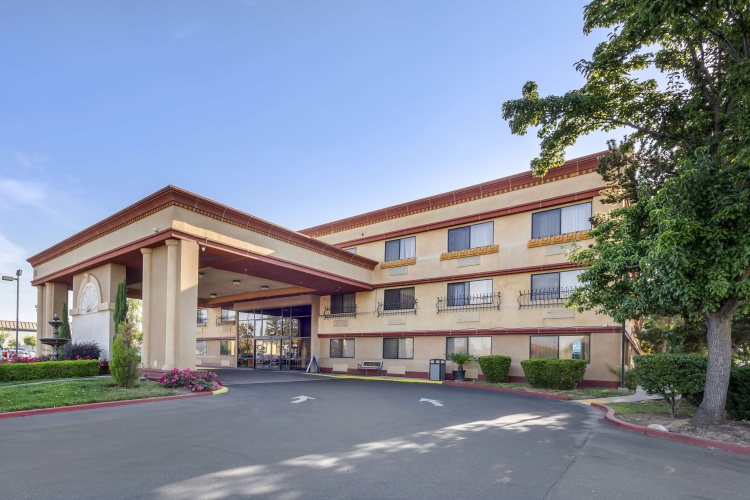 Best Western Plus Orchid Hotel & Suites photo 30