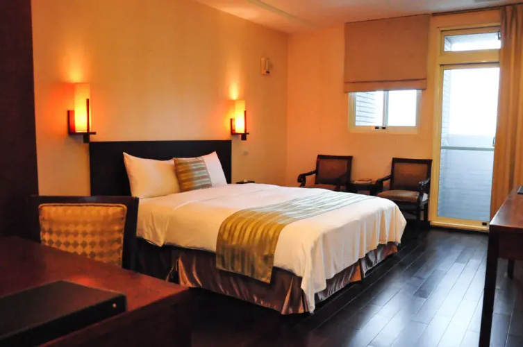 9Hotel