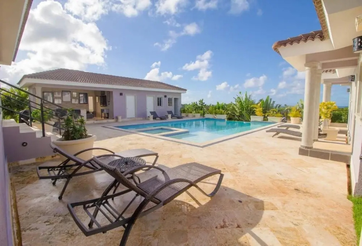 New! 6 Bedroom Ocean View