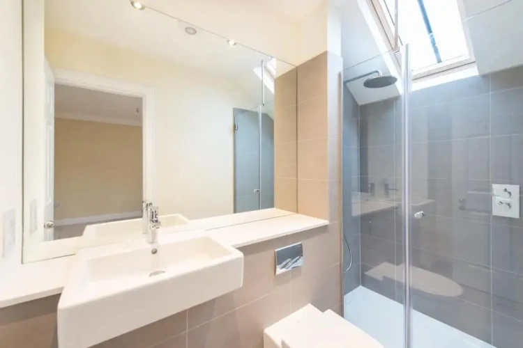 3 Bedrooms Deluxe Apartment