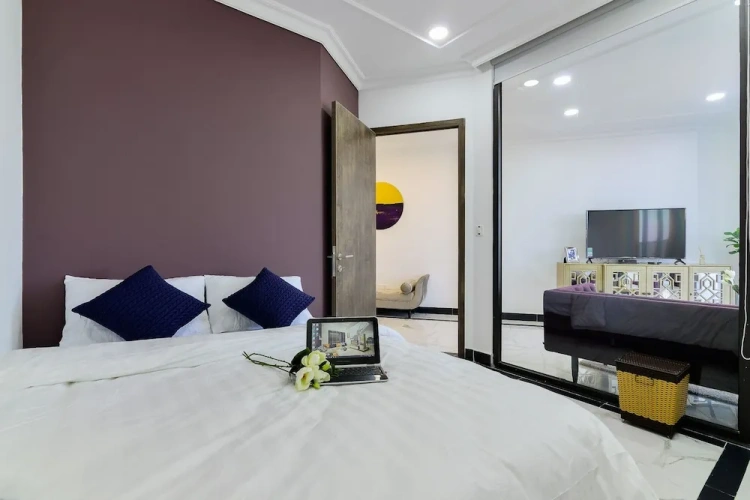 2 Bedrooms Apartment