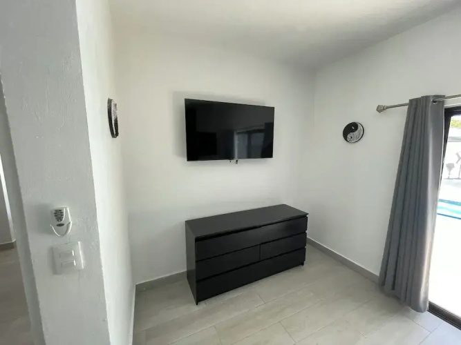 Level suites