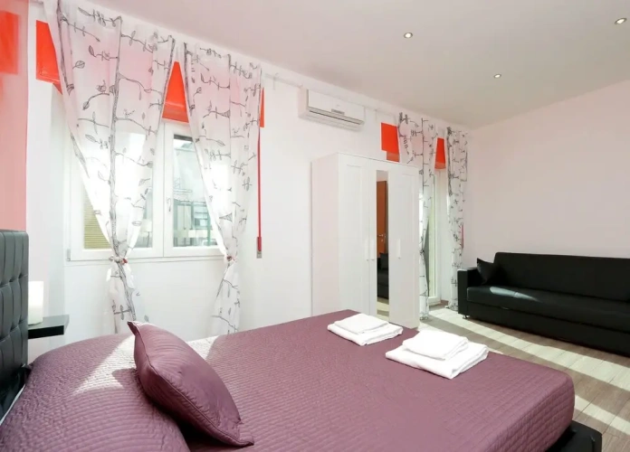 3 Bedrooms Apartment