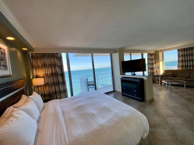 Premium Double Suite oceanfront