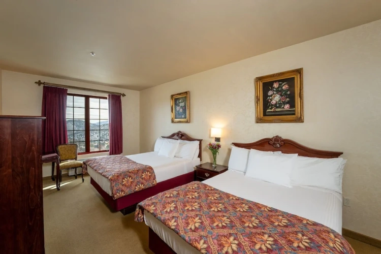 Standard Quadruple room