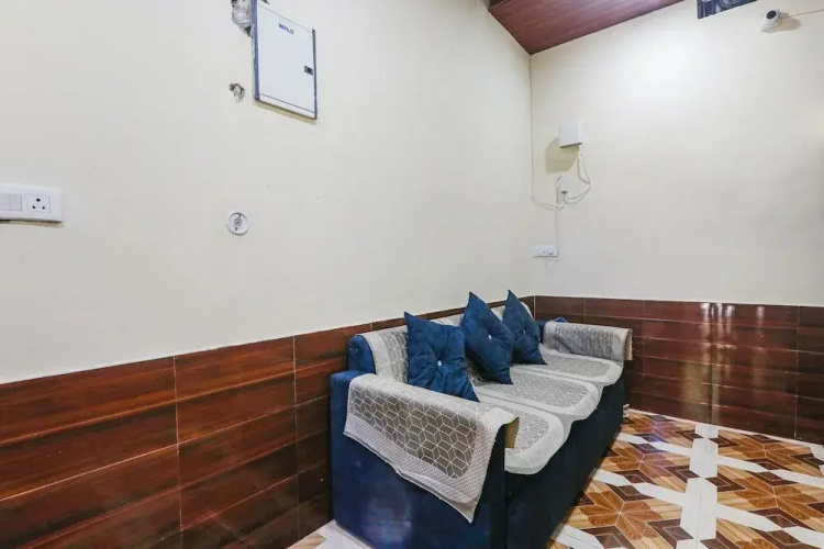 Fabhotel Uma Yugul