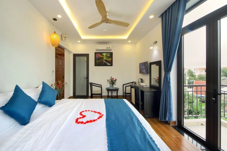 Standard Double room with balcony