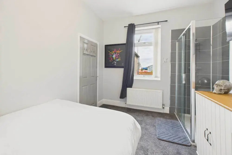 Host Stay Crosby House